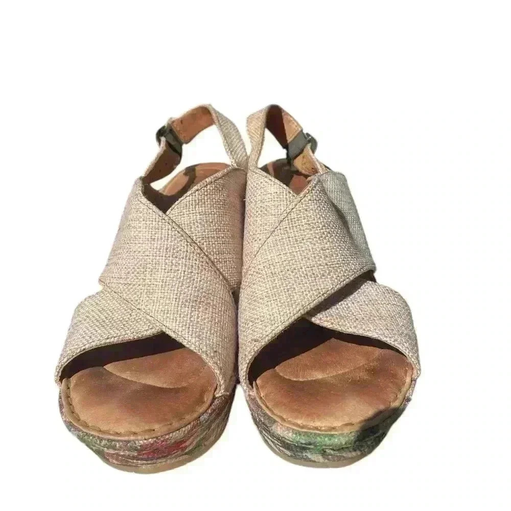 Born Emmy Il Wedge cream Sandal Preowned in Great Condition Women's Size 7 - Picture 2 of 7